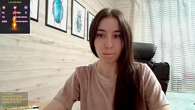 Snapshot of Wowpornoo chatting on March 2025 02:23:02 PM Wowpornoo online show from March 2025 02:23:02 PM