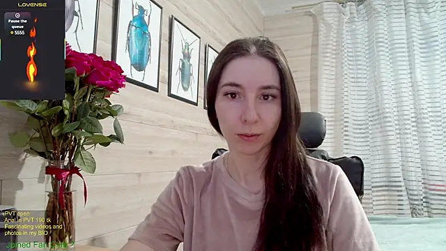 Snapshot of Wowpornoo chatting on March 2025 03:41:01 PM Wowpornoo online show from March 2025 03:41:01 PM