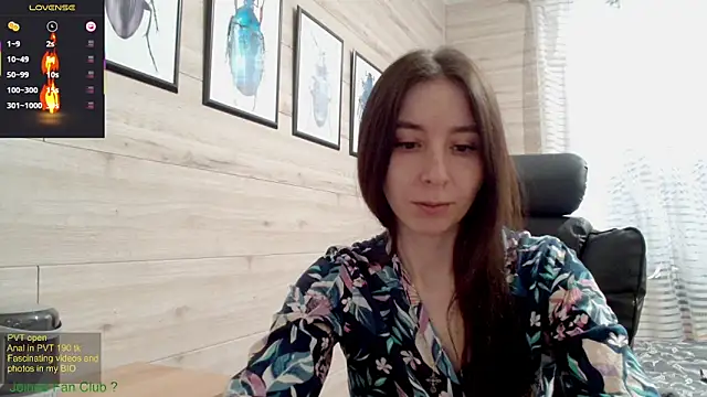 Snapshot of Wowpornoo chatting on March 2025 08:34:02 AM Wowpornoo online show from March 2025 08:34:02 AM