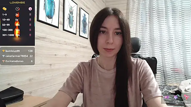 Snapshot of Wowpornoo chatting on March 2025 01:08:02 PM Wowpornoo online show from March 2025 01:08:02 PM