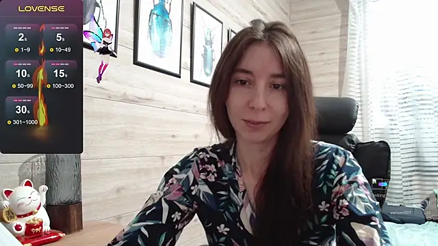 Snapshot of Wowpornoo chatting on October 2025 06:44:01 AM Wowpornoo online show from October 2025 06:44:01 AM