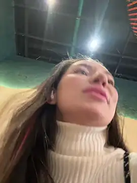 MooonReal online show from March 2025 03:37:02 AM