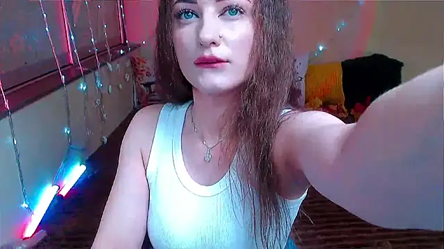 Snapshot of LizaSenri chatting on November 2025 07:42:02 AM LizaSenri online show from November 2025 07:42:02 AM