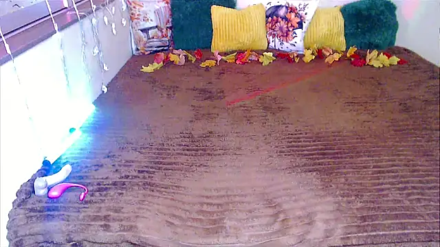 Snapshot of LizaSenri chatting on November 2025 11:34:02 AM LizaSenri online show from November 2025 11:34:02 AM