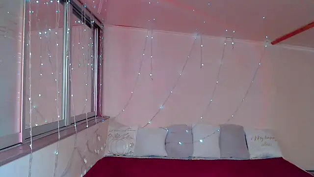 Snapshot of LizaSenri chatting on February 2026 07:42:02 AM LizaSenri online show from February 2026 07:42:02 AM