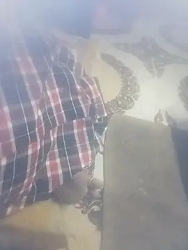 Snapshot of Working- chatting on February 2026 10:52:02 AM Working- online show from February 2026 10:52:02 AM