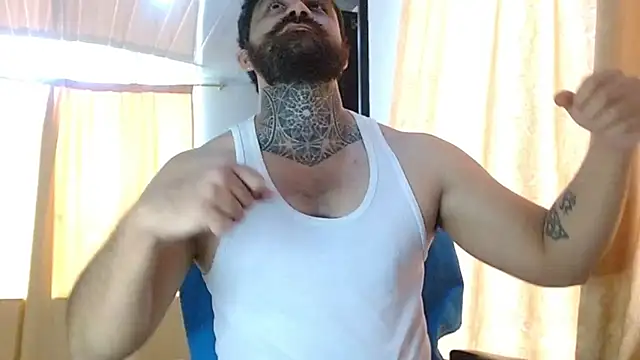 aronmiller404 online show from February 2026 02:21:02 PM