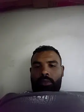 ListedLoin online show from November 2025 03:00:02 PM