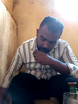 ListedLoin online show from December 2025 05:23:01 AM