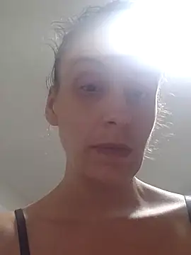 Snapshot of PrettyPocahontas69 chatting on October 2025 12:06:01 AM PrettyPocahontas69 online show from October 2025 12:06:01 AM