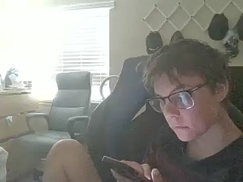 Snapshot of KaliSnow199623 chatting on December 2024 10:56:01 PM KaliSnow199623 online show from December 2024 10:56:01 PM