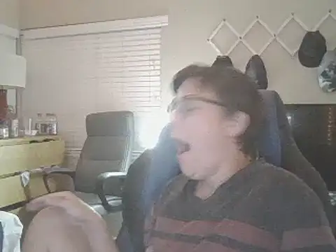 Snapshot of KaliSnow199623 chatting on December 2024 07:21:01 AM KaliSnow199623 online show from December 2024 07:21:01 AM