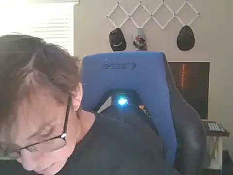 Snapshot of KaliSnow199623 chatting on February 2025 09:38:02 PM KaliSnow199623 online show from February 2025 09:38:02 PM