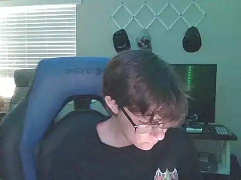 Snapshot of KaliSnow199623 chatting on February 2025 12:42:01 AM KaliSnow199623 online show from February 2025 12:42:01 AM