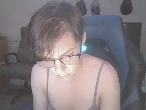 Snapshot of KaliSnow199623 chatting on February 2025 03:04:02 AM KaliSnow199623 online show from February 2025 03:04:02 AM