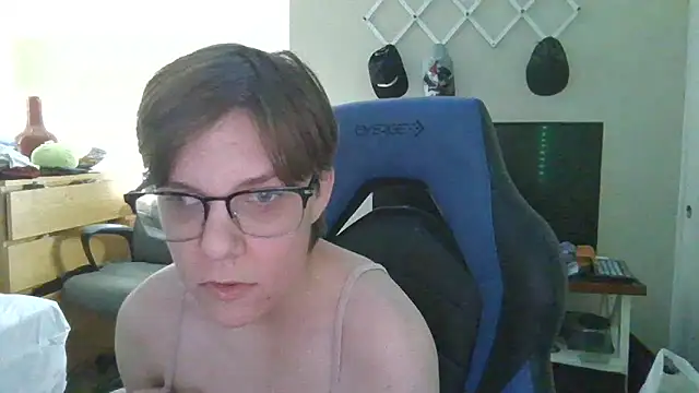 Snapshot of KaliSnow199623 chatting on February 2025 12:32:02 AM KaliSnow199623 online show from February 2025 12:32:02 AM