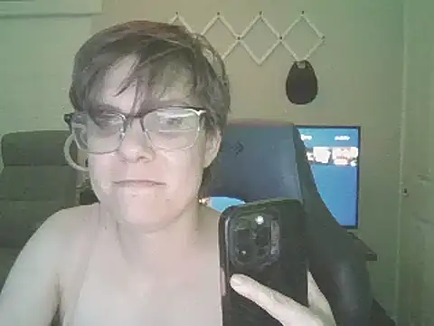 Snapshot of KaliSnow199623 chatting on February 2025 07:34:01 AM KaliSnow199623 online show from February 2025 07:34:01 AM