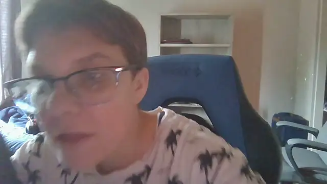 Snapshot of KaliSnow199623 chatting on September 2025 10:10:02 PM KaliSnow199623 online show from September 2025 10:10:02 PM