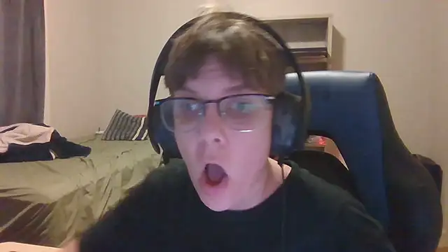 Snapshot of KaliSnow199623 chatting on October 2025 04:23:02 AM KaliSnow199623 online show from October 2025 04:23:02 AM