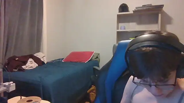 Snapshot of KaliSnow199623 chatting on November 2025 04:11:02 AM KaliSnow199623 online show from November 2025 04:11:02 AM