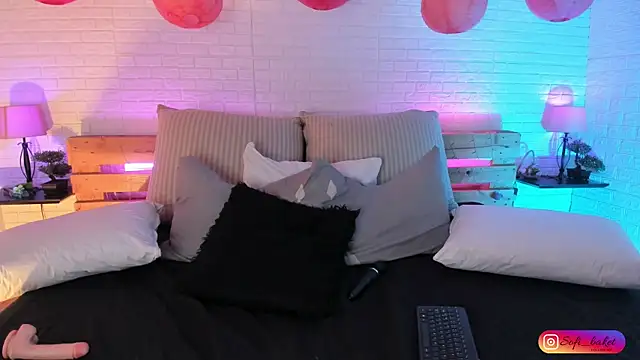 sofi bakerr online show from March 2025 06:07:02 PM