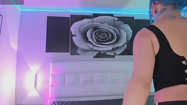 sofi bakerr online show from September 2025 11:32:02 AM