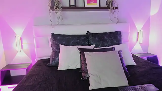 sofi bakerr online show from March 2026 11:47:02 AM