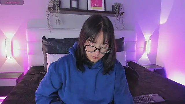 sofi bakerr online show from April 2026 11:39:02 AM