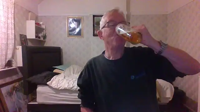 shaun63m online show from November 2025 01:37:02 AM