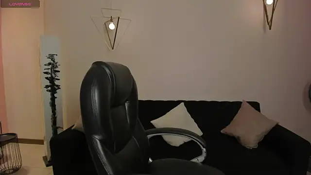 AliceHarper  online show from March 2026 10:22:01 PM