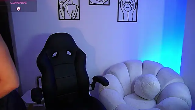 AliceHarper  online show from June 2026 02:56:01 PM