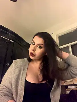 holyeroticss online show from January 2026 10:47:02 PM