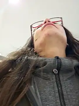 mmmVirginia online show from November 2025 07:16:02 PM