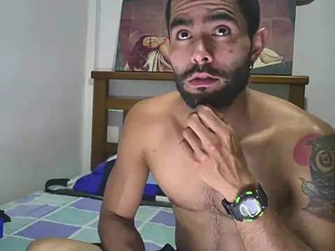 hideonbush051 online show from October 2025 02:32:01 AM