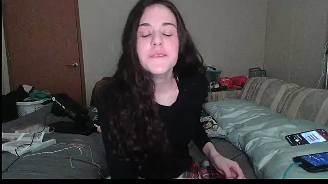 Snapshot of rileyyb_ chatting on May 2026 10:26:01 PM rileyyb online show from May 2026 10:26:01 PM