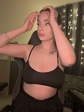  MayShy  online show from December 2024 08:25:01 PM