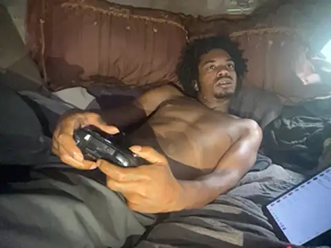 Snapshot of SlimeCrownzOut5 chatting on April 2026 06:56:02 PM SlimeCrownzOut5 online show from April 2026 06:56:02 PM