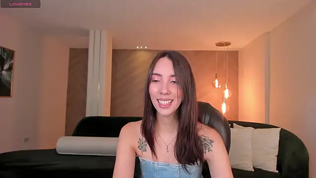 Snapshot of AnaisNin chatting on January 2025 11:58:02 AM AnaisNin online show from January 2025 11:58:02 AM