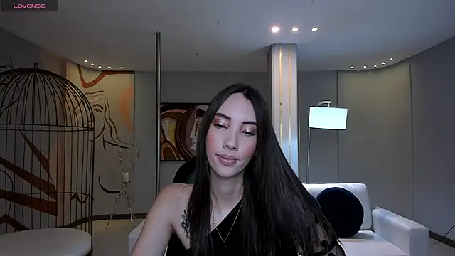 Snapshot of AnaisNin chatting on March 2025 11:42:02 AM AnaisNin online show from March 2025 11:42:02 AM