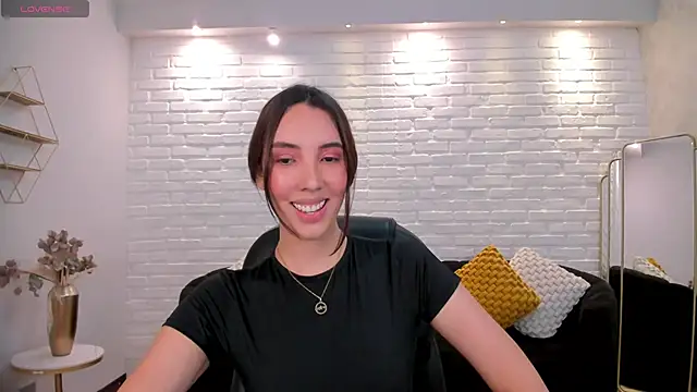 Snapshot of AnaisNin chatting on September 2025 03:06:02 AM AnaisNin online show from September 2025 03:06:02 AM