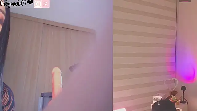 Snapshot of Shani_tay chatting on October 2025 03:40:02 AM Shani tay online show from October 2025 03:40:02 AM