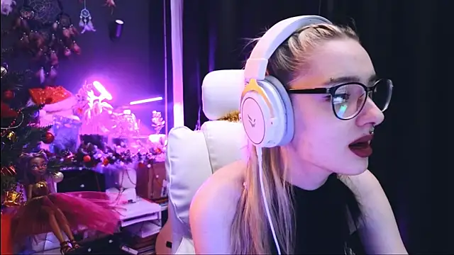 Avi Nile online show from January 2025 12:19:02 AM