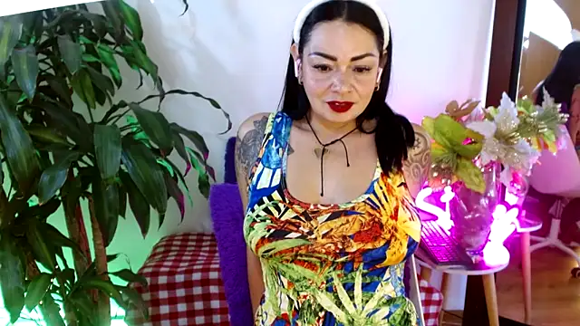 Ginna--mia online show from January 2025 08:25:02 PM