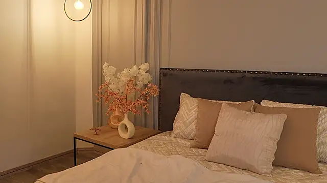 IrisBaker online show from March 2026 12:00:02 AM