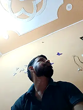 majit213 online show from October 2025 05:44:02 PM