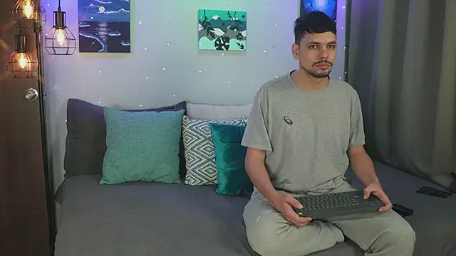 Cleoanubis- online show from November 2025 03:38:01 AM