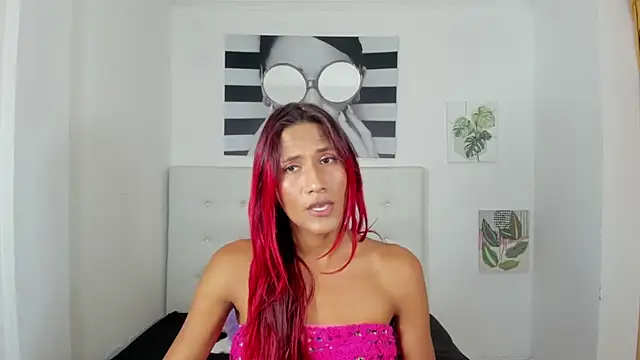 Brisahott online show from October 2025 07:48:02 PM