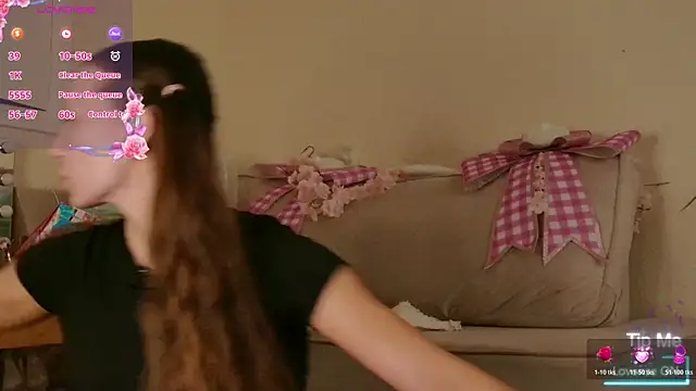 Milky flexy cat online show from April 2026 02:42:01 PM