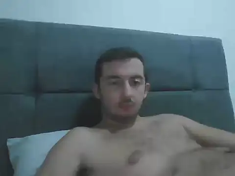 laynufff online show from October 2025 05:04:02 PM