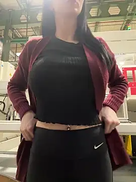 hrnxyygirl online show from December 2024 02:55:01 PM